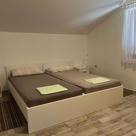 Apartmani Ana Sukošan Exteriör bild